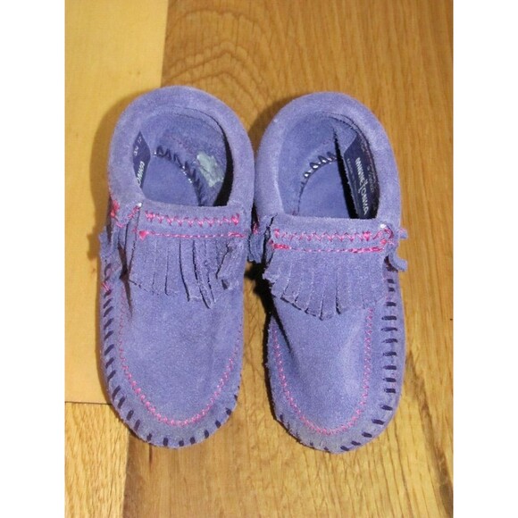 Minnetonka Other - Minnetonka Moccasins Purple‎  Fringed Leather Bootie Infant Baby Girls Size 3